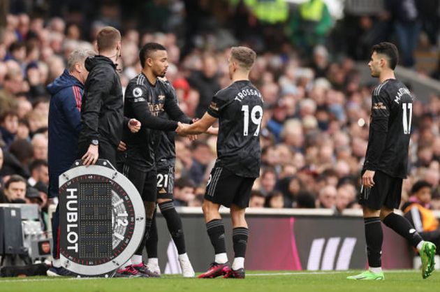 Biểu cảm của Gabriel Jesus ngày tái xuất Premier League - Bóng Đá