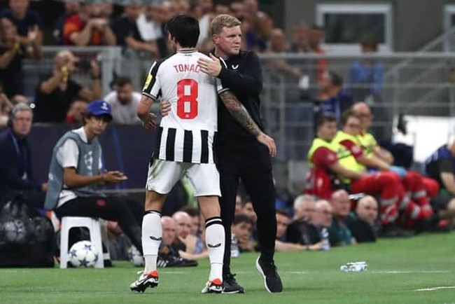 Newcastle United confirm Sandro Tonali selection decision v Crystal Palace - Bóng Đá