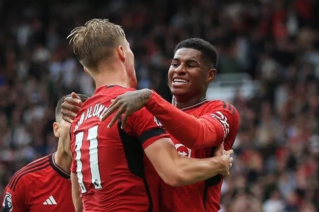 Andre Onana, Aaron Wan-Bissaka, Luke Shaw, Marcus Rashford and Rasmus Hojlund are all in line to play a part on Merseyside - Bóng Đá