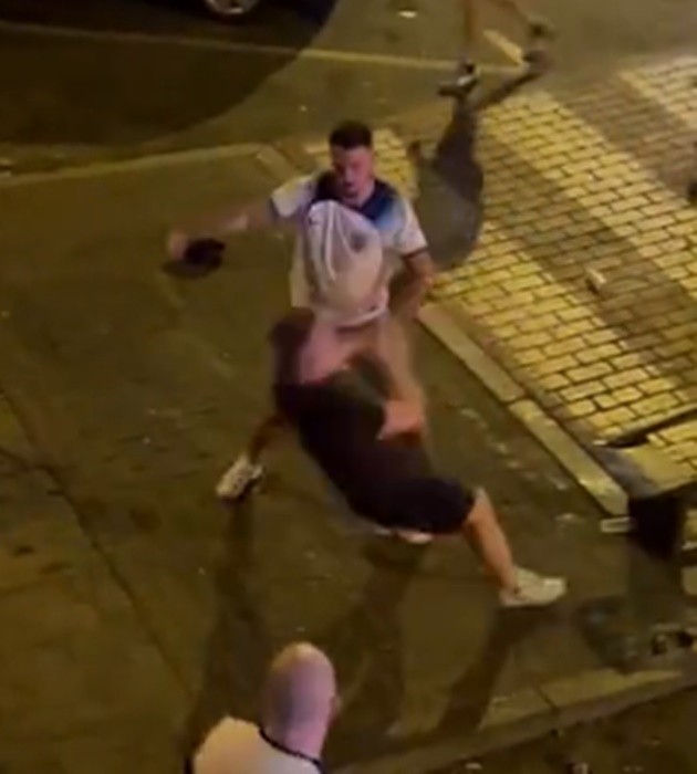 Why Erling Haaland interaction saw Crystal Palace defender Daniel Munoz feel the wrath of his own fans against Man City - Bóng Đá