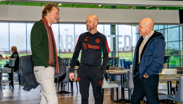Sir Jim Ratcliffe gặp gỡ nhân viên Man Utd - Bóng Đá