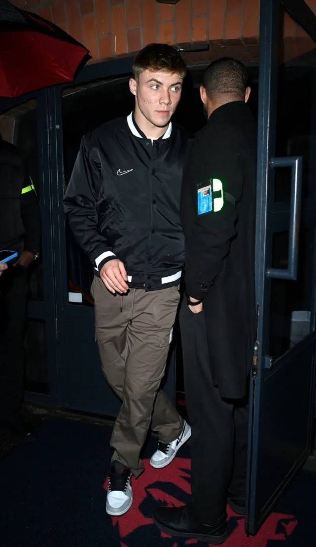 Man Utd stars enjoy trip to swanky celeb hotspot where seafood platter costs £1,000, but Rashford wisely stays away - Bóng Đá