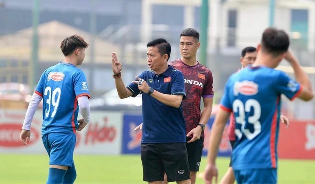 'Ông Troussier phá nát di sản của thầy Park'; 'Thế hệ vàng của Việt Nam sắp tàn lụi' - Bóng Đá