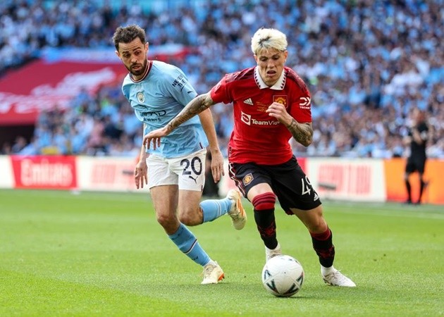 Chỉ cần 30 phút, Ten Hag đã biết phải làm gì với Sancho - Bóng Đá