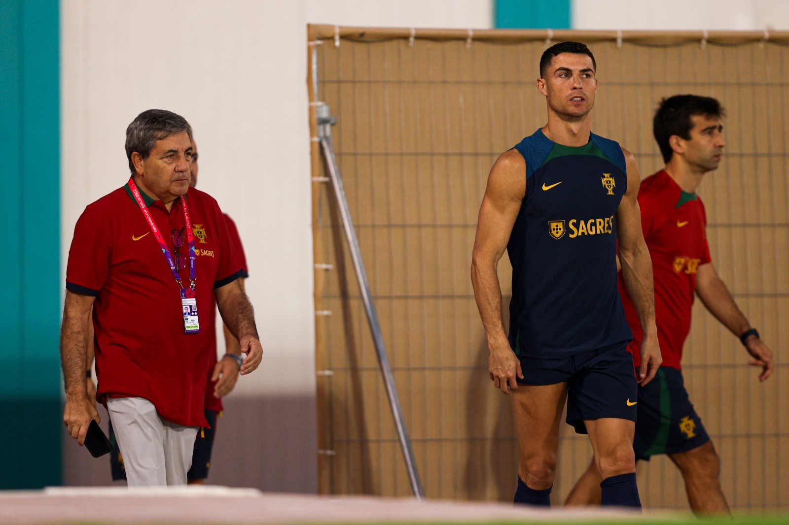 Thái độ của Ronaldo trước nguy cơ dự bị 2 trận liền - Bóng Đá