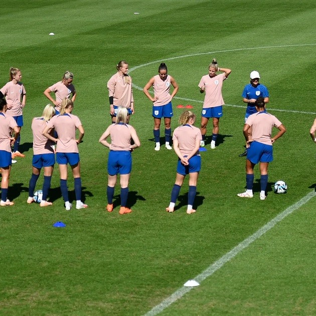 Manchester United's Ella Toone stars on magazine cover to debunk sexism in football - Bóng Đá