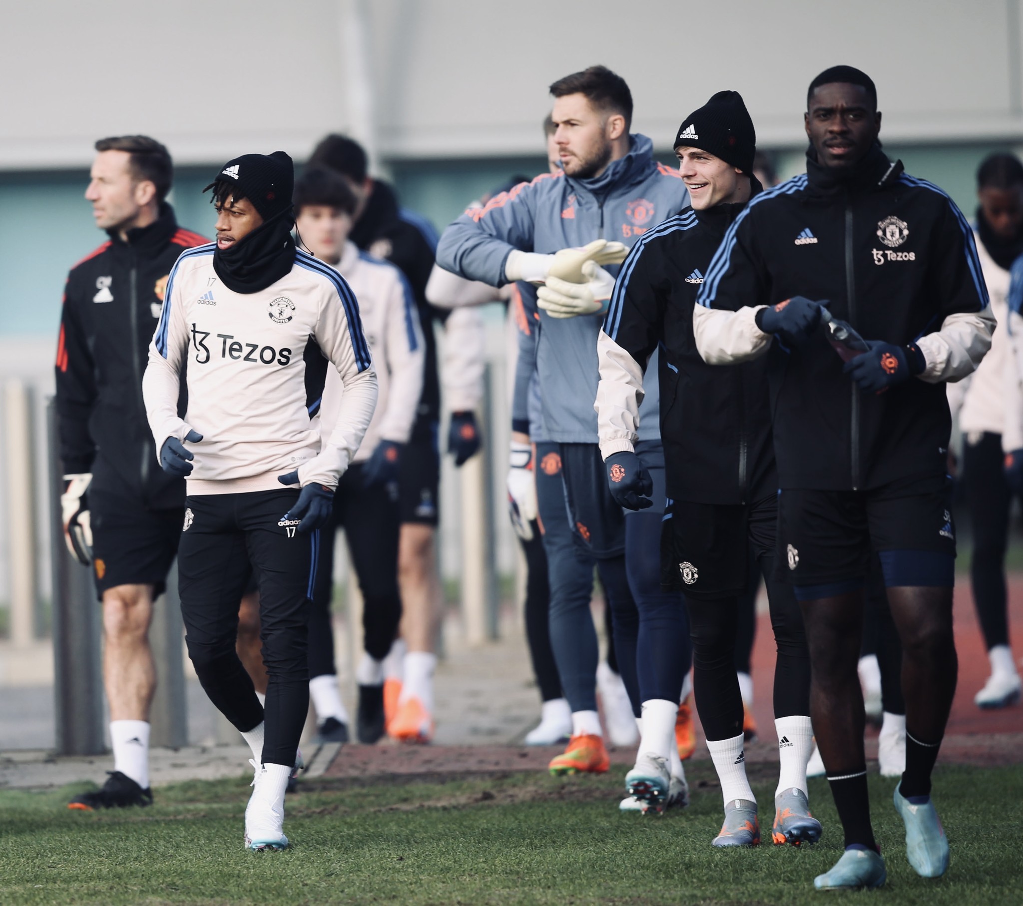 Thái độ dàn sao M.U trong buổi tập sau thất bại trước Arsenal - Bóng Đá