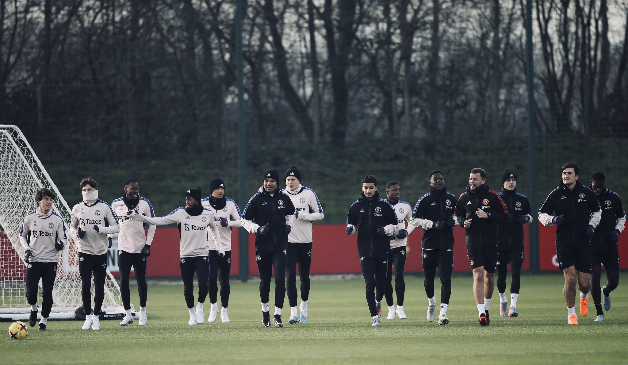 Thái độ dàn sao M.U trong buổi tập sau thất bại trước Arsenal - Bóng Đá