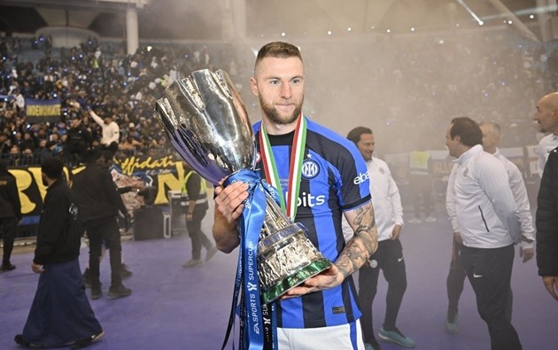 Milan Skriniar: Sự sụp đổ của một hình tượng - Bóng Đá