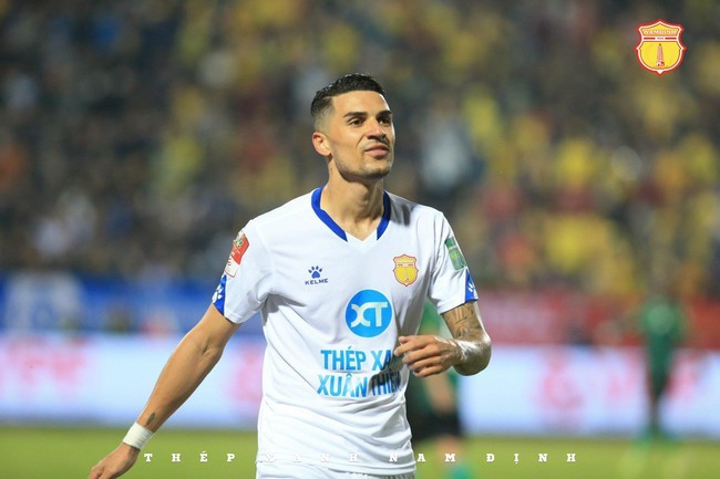 Sao Brazil nói lời thẳng thắng về Văn Toàn - Bóng Đá