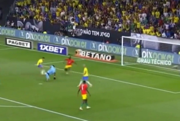 Sự bùng nổ bất ngờ mang cho Arteta cơn đau đầu - Bóng Đá