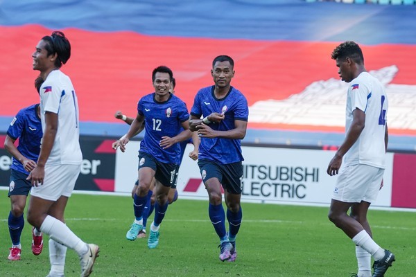 Rượt đuổi kịch tính, Campuchia đánh bại Philippines trên sân nhà - Bóng Đá