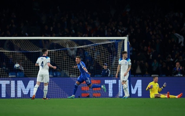 Italia 1-2 Anh: Cứ sai đi vì cuộc đời cho phép - Bóng Đá