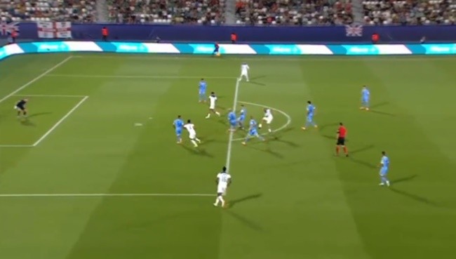 Sự bùng nổ bất ngờ mang cho Arteta cơn đau đầu - Bóng Đá