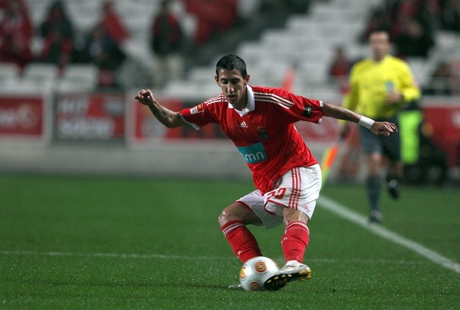 ANGEL DI MARIA received an incredible welcome after re-signing for Benfica  - Bóng Đá