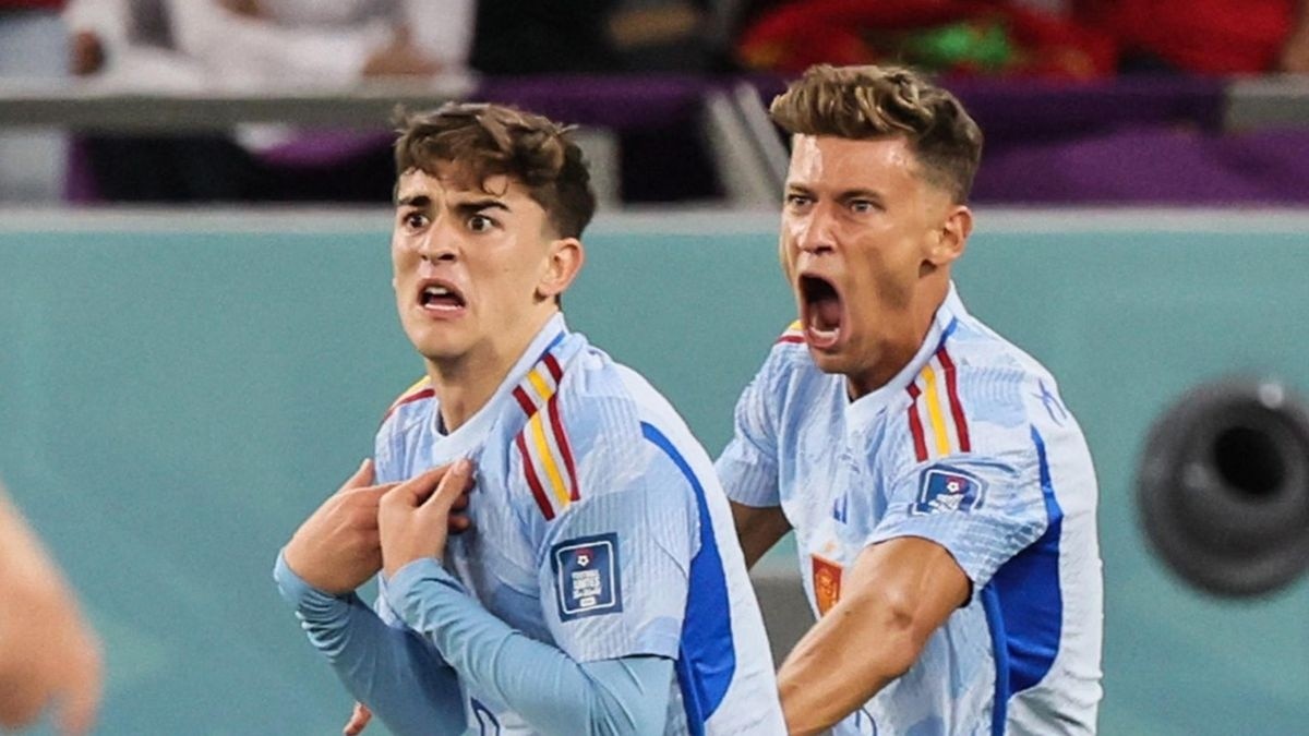 Thủ môn Morocco đi vào lịch sử World Cup - Bóng Đá
