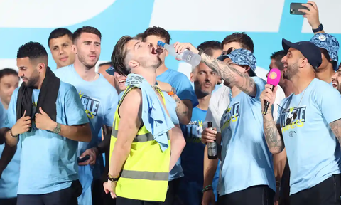 Grealish: Tới tận lúc lên tuyển Anh, tôi vẫn hơi say - Bóng Đá
