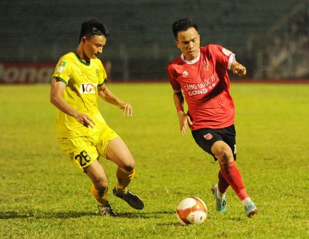 Rượt đuổi mãn nhãn, Long An chia điểm cùng Hòa Bình - Bóng Đá
