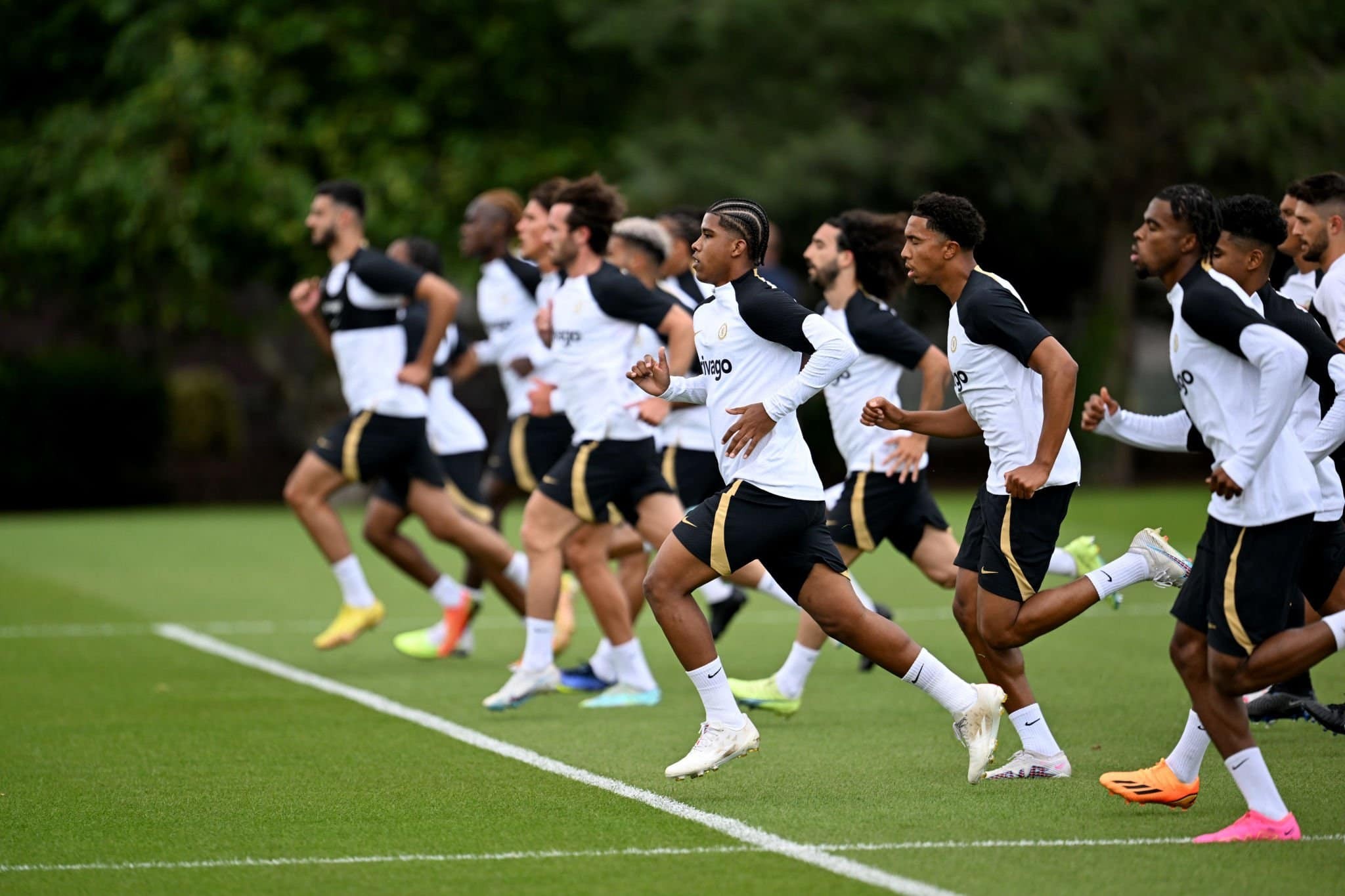 Phản ứng của HLV Pochettino ở buổi tập đầu tại Chelsea - Bóng Đá