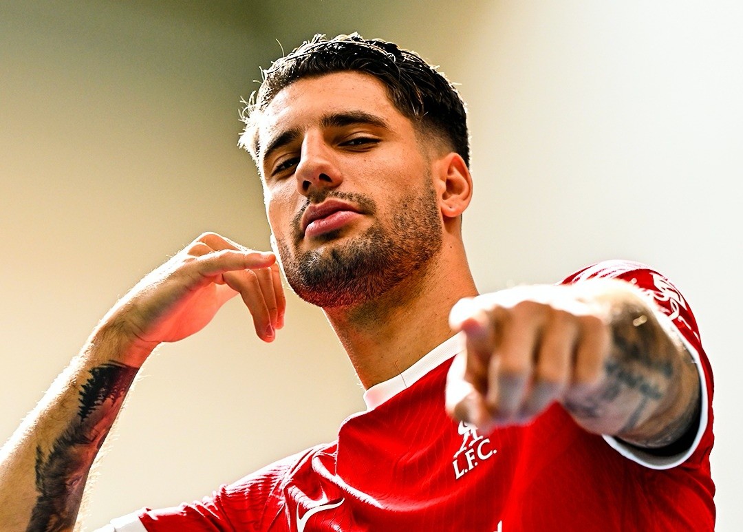 Liverpool công bố tân binh và chốt luôn số áo - Bóng Đá