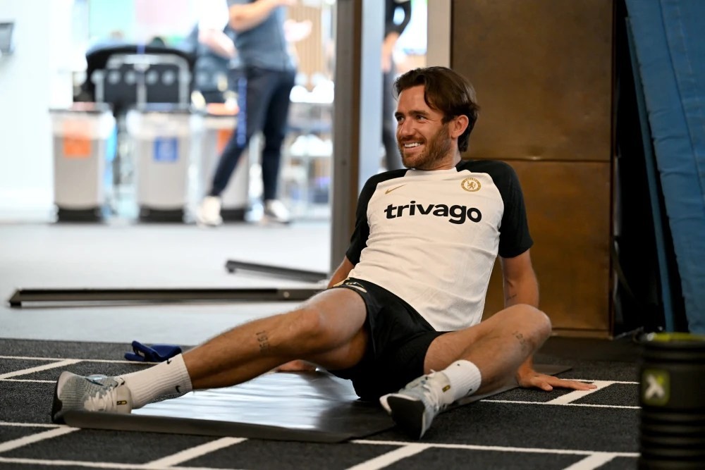 Phản ứng của HLV Pochettino ở buổi tập đầu tại Chelsea - Bóng Đá