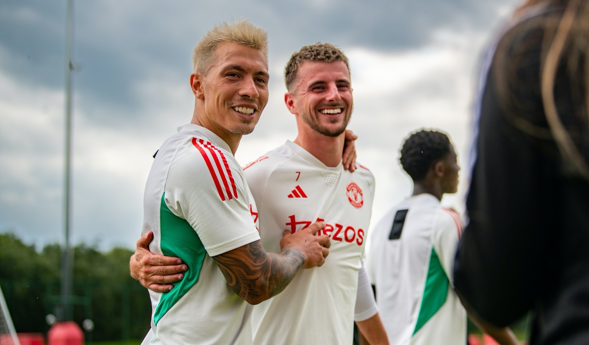 Mount có buổi tập đầu ở Man Utd, lộ thái độ Martinez - Bóng Đá