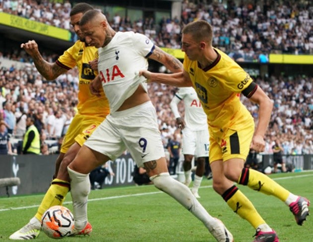 Jesus và Richarlison có thể là 