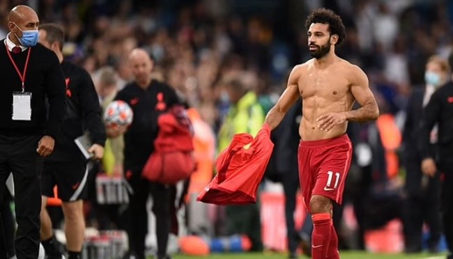  Gary Lineker leads bemusement at Cristiano Ronaldo - Bóng Đá