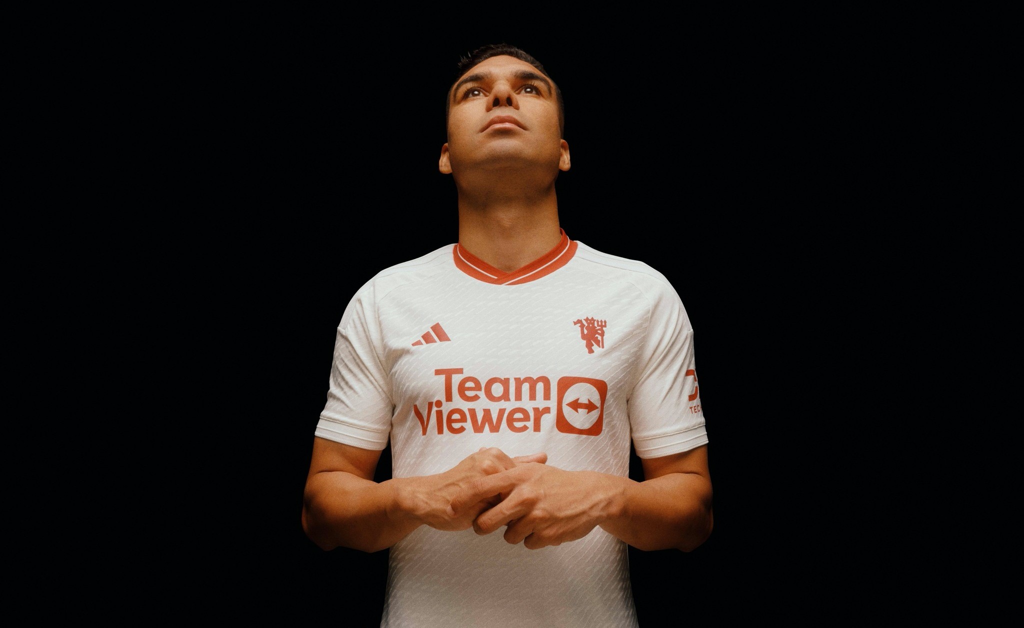 Man Utd bố áo đấu thứ 3 cực chất; Bất ngờ với Fred - Bóng Đá