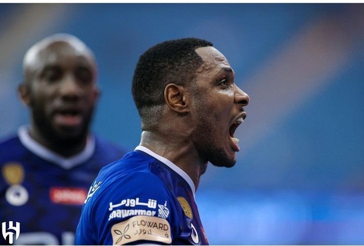 Cựu tiền đạo M.U lập cú đúp, Ronaldo nguy cơ trắng tay 2 mùa liền - Bóng Đá