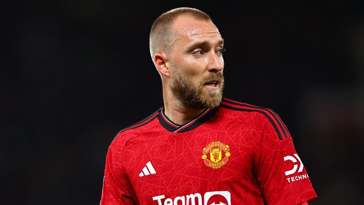 Christian Eriksen ‘unhappy’ at Man United as he holds talks with Erik ten Hag after emergence of Kobbie Mainoo - Bóng Đá
