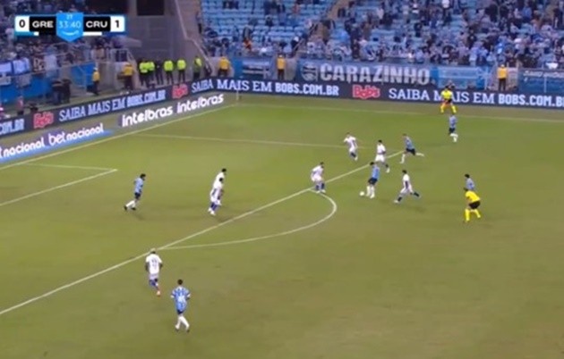 Suarez lập siêu phẩm - Bóng Đá