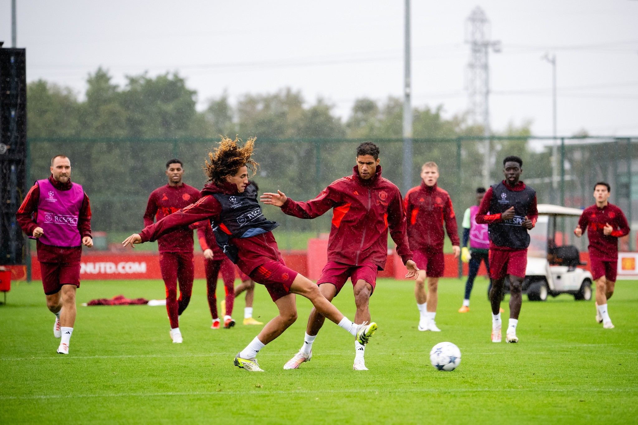 Phản ứng của dàn sao Man Utd trước cuộc đối đầu Bayern - Bóng Đá