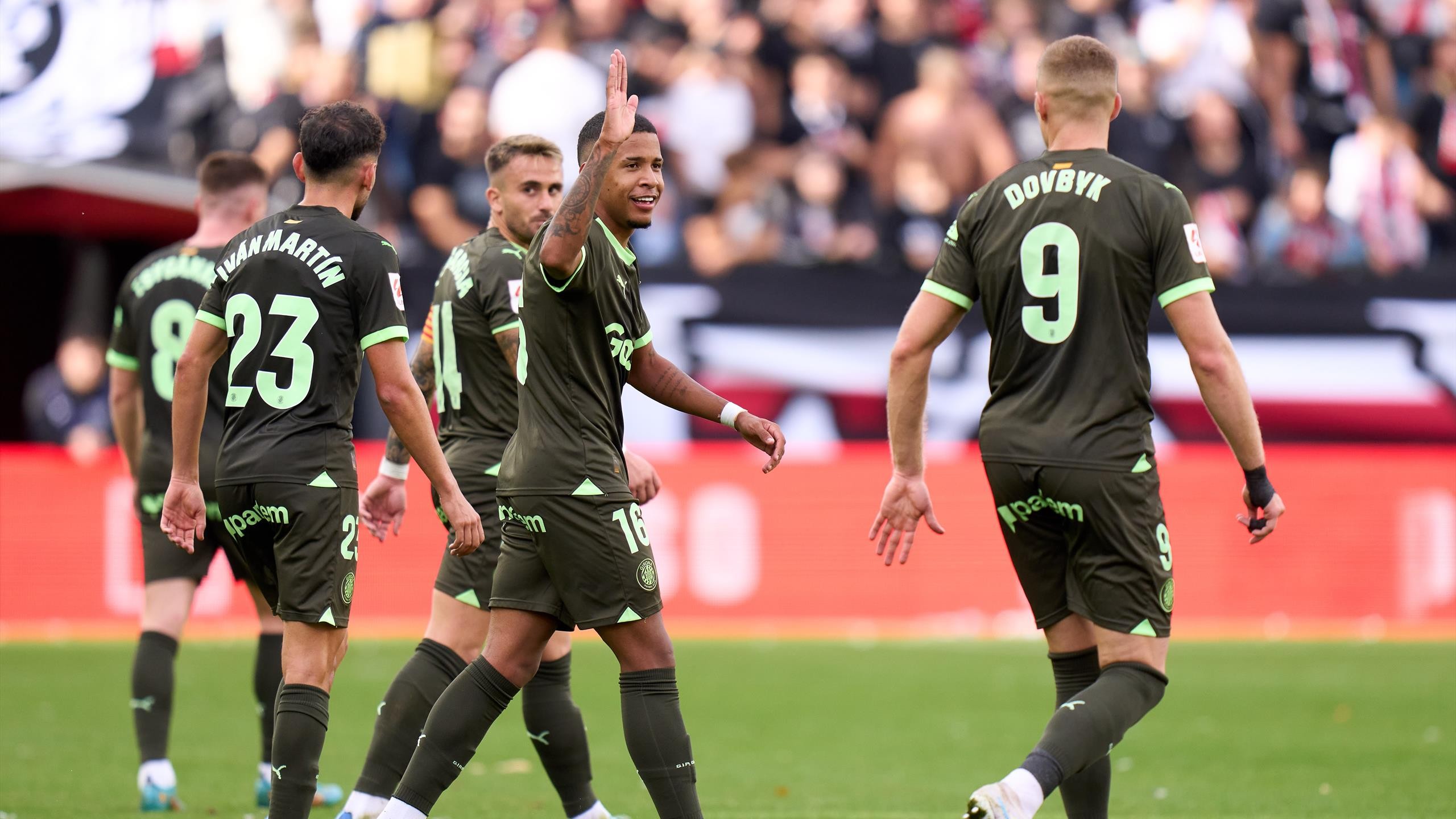 Girona độc chiếm đỉnh bảng La Liga, bỏ xa Real 5 điểm - Bóng Đá