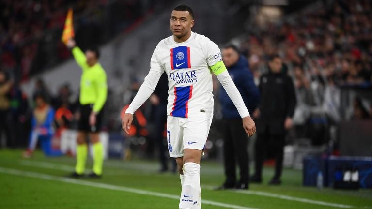 Jamie Carragher : Kylian Mbappe has to leave that club - Bóng Đá