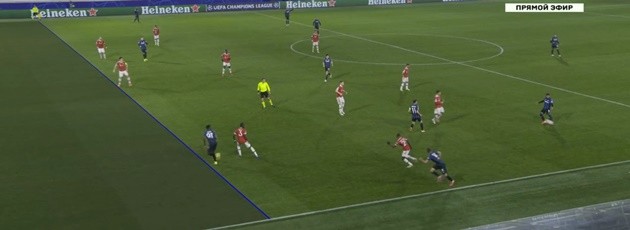 Pháo nổ rền vang trước Everton - Bóng Đá