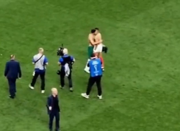 Mikel Arteta was left furious with Ben White during Arsenal’s dramatic draw with Liverpool - Bóng Đá