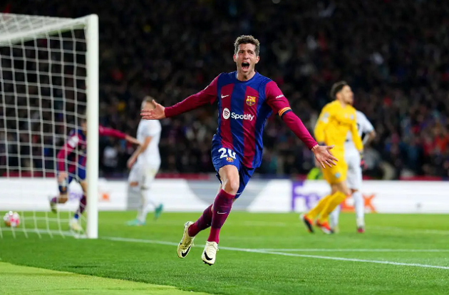 Gerard Pique gửi thông điệp đến người hùng của Barca - Bóng Đá