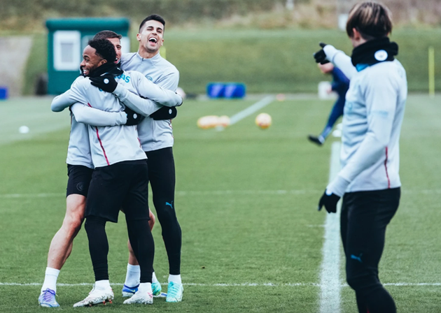 Man City tập  - Bóng Đá