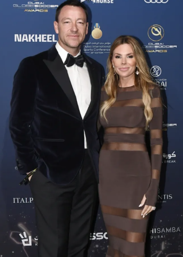 Wags arrive at glitzy Globe Soccer Awards - Bóng Đá