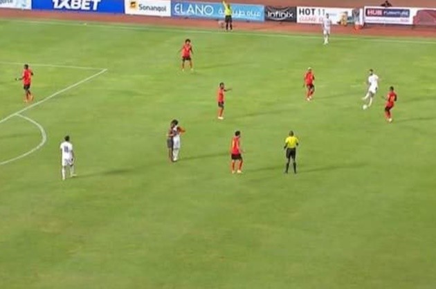 Người thắng kẻ thua sau trận Man Utd 2-2 Leeds - Bóng Đá