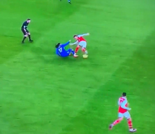 Inside Benjamin Mendy’s £5M isolated mansion as ex-Man City star puts home on market - Bóng Đá