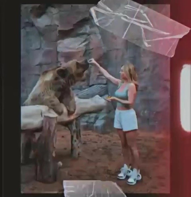 Bukayo Saka, Son and Eze dress to impress in designer clobber as they attend London Fashion Week event - Bóng Đá