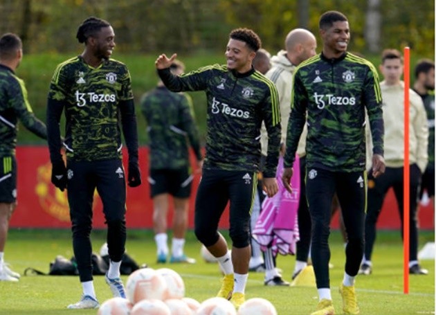 Arsenal’s Xhaka ‘lucky not to get red card’ for moment of madness vs Liverpool - Bóng Đá