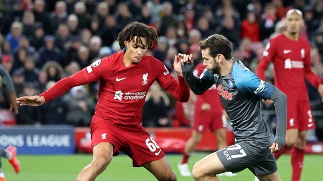 Klopp phản ứng về Liverpool - Bóng Đá