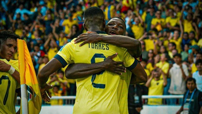 Bất ngờ Moises Caicedo - Bóng Đá