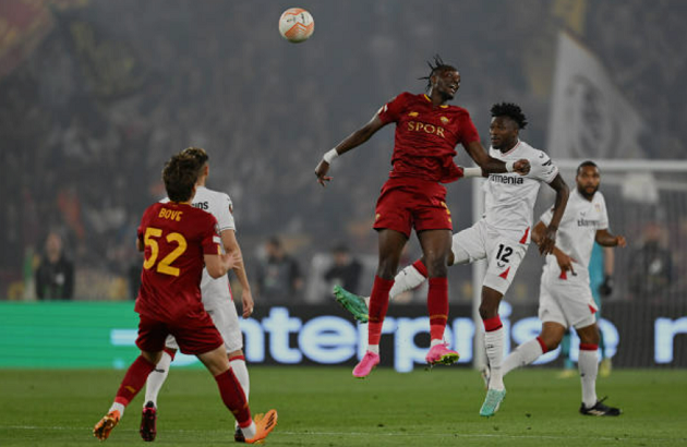 Mục tiêu Arsenal phòng ngự đỉnh cao ở trận Bán kết Europa League - Bóng Đá