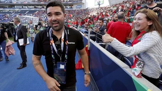 Fulham revive talks with Manchester United for £20m-rated Brazilian midfielder Fred - Bóng Đá