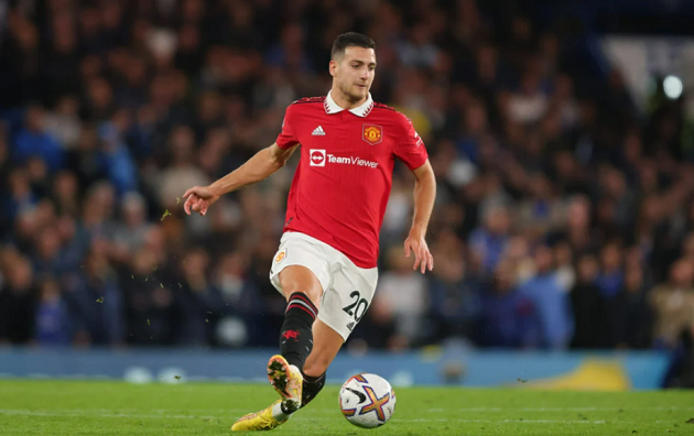 Rio Ferdinand - ‘HE WAS RIGHT’… RIO FERDINAND SHARES WHAT CRISTIANO RONALDO TOLD HIM ABOUT £19M MANCHESTER UNITED PLAYER - Bóng Đá