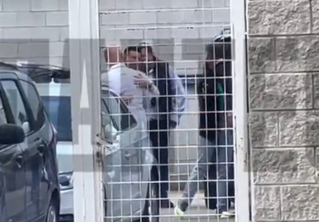 Jack Grealish wears £2k silk Dolce & Gabbana pyjamas - Bóng Đá